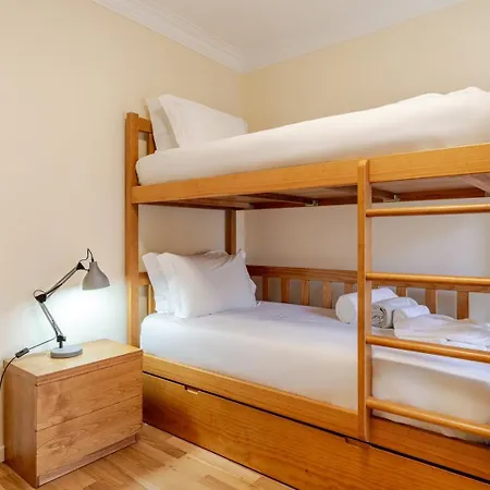 Coastal Horizon By Portugal Active Pensión Amorosa